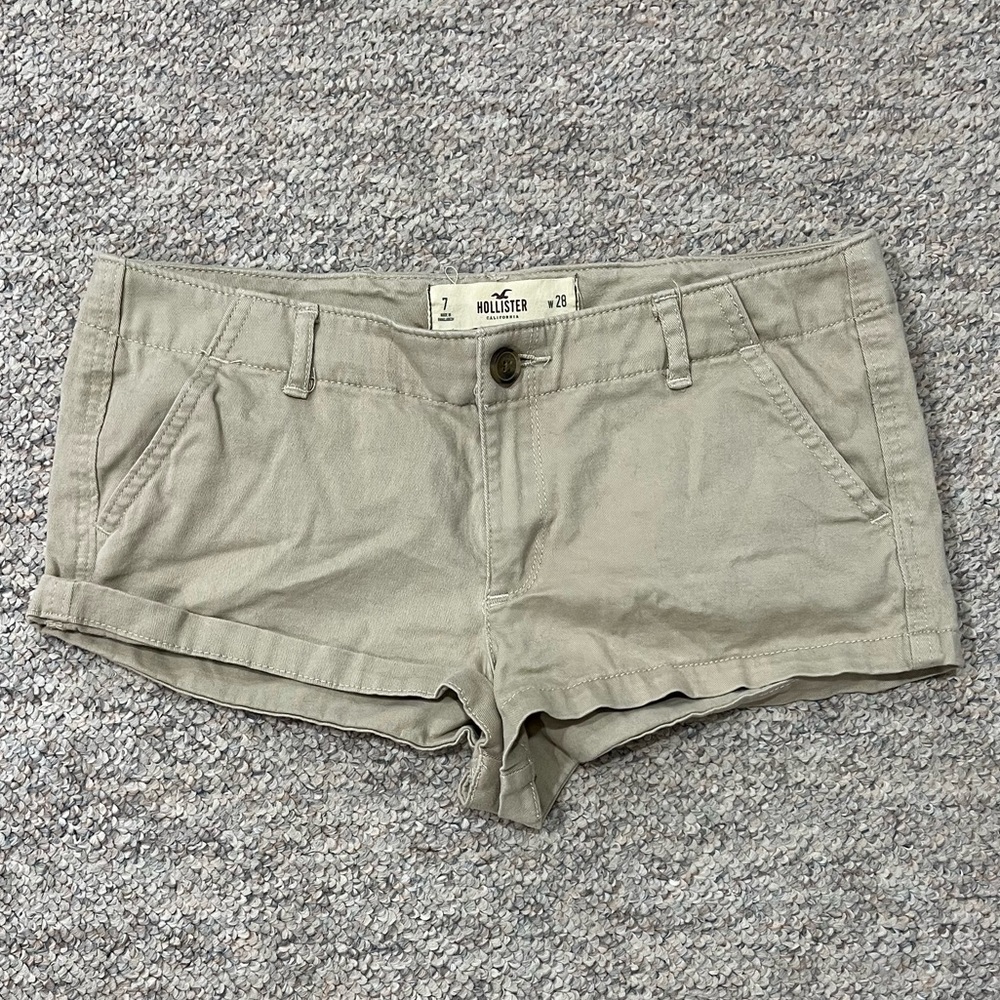 Hollister short